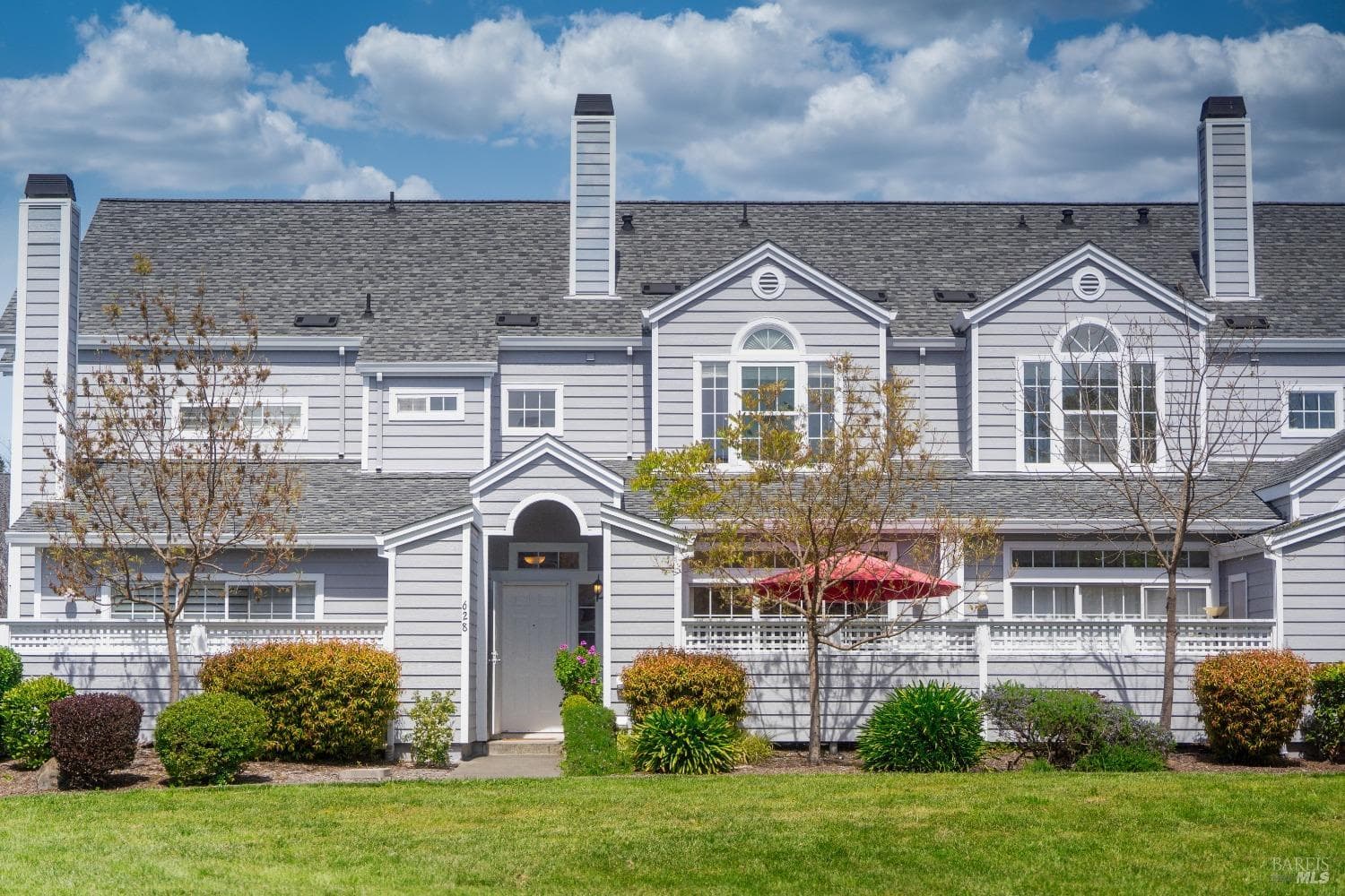 628 Ryan Lane, Santa Rosa California — 2-Bed Townhouse